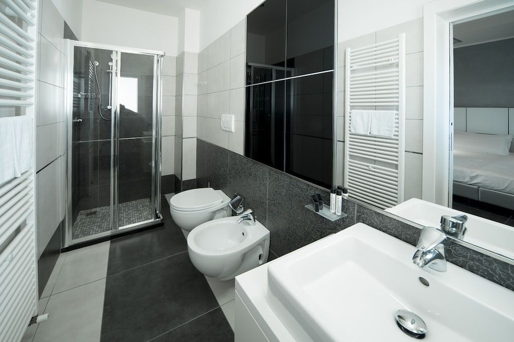 Atmosphere Suite Hotel 10/56