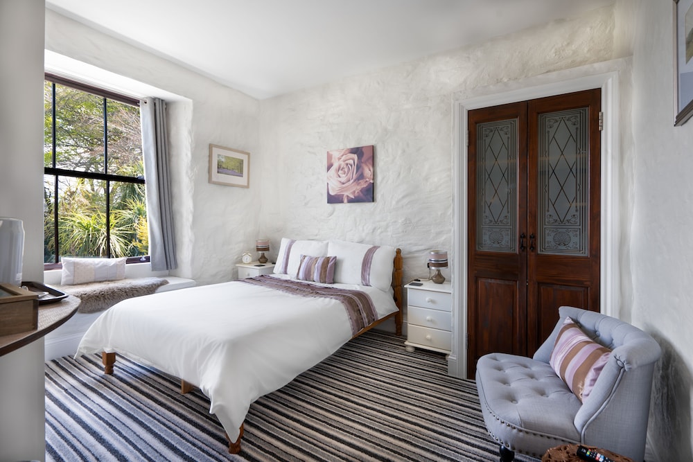 The Cedars B&B 7/56