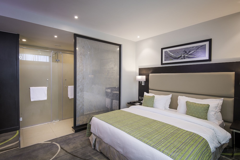 Royal Tulip Canaan Hotel 28/80