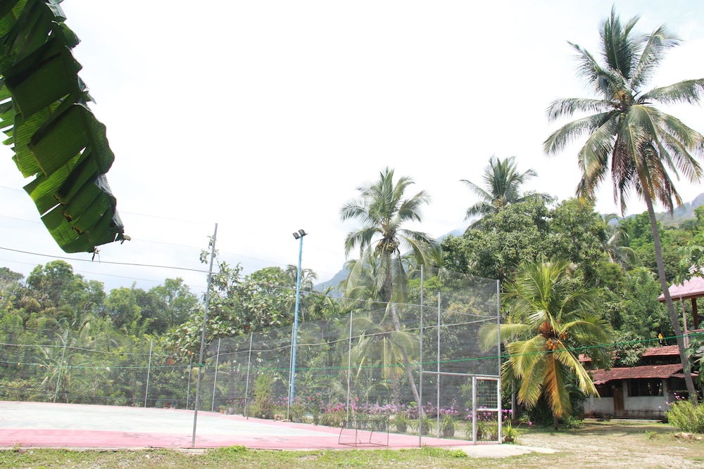 Anura Guest Inn 38/40