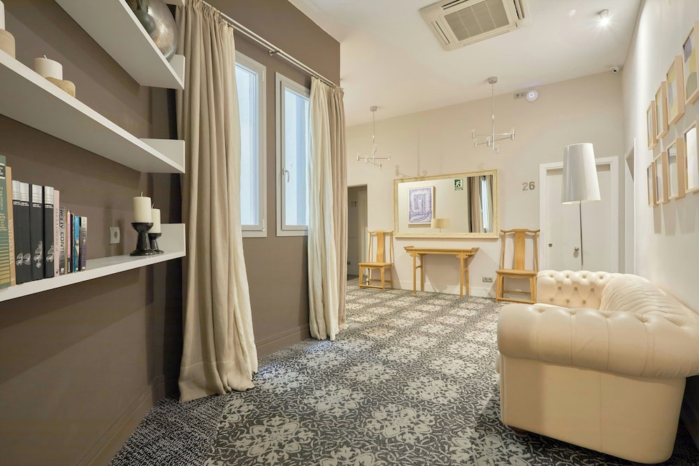 Vasanta Hotel Boutique 8/50