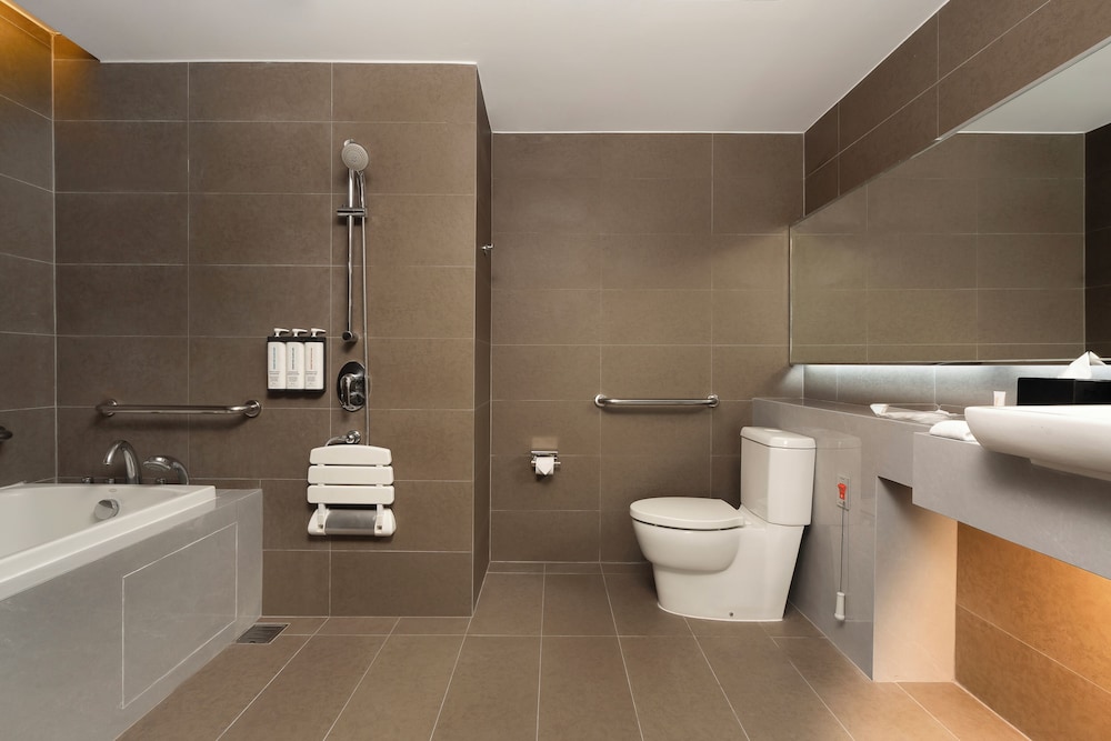 Hyatt Place Bangkok Sukhumvit 1 47/50