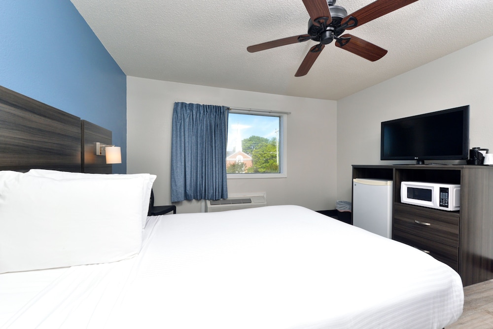SureStay Hotel by Best Western Virginia Beach Royal Clipper 30/45