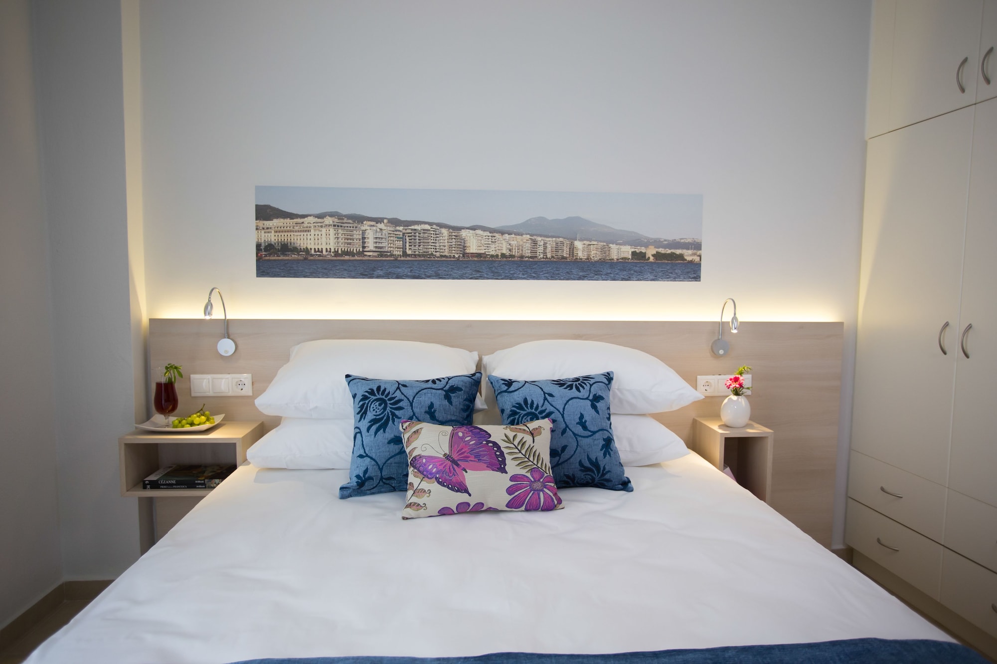 2 BEDROOMS, DELUXE, APARTMENT