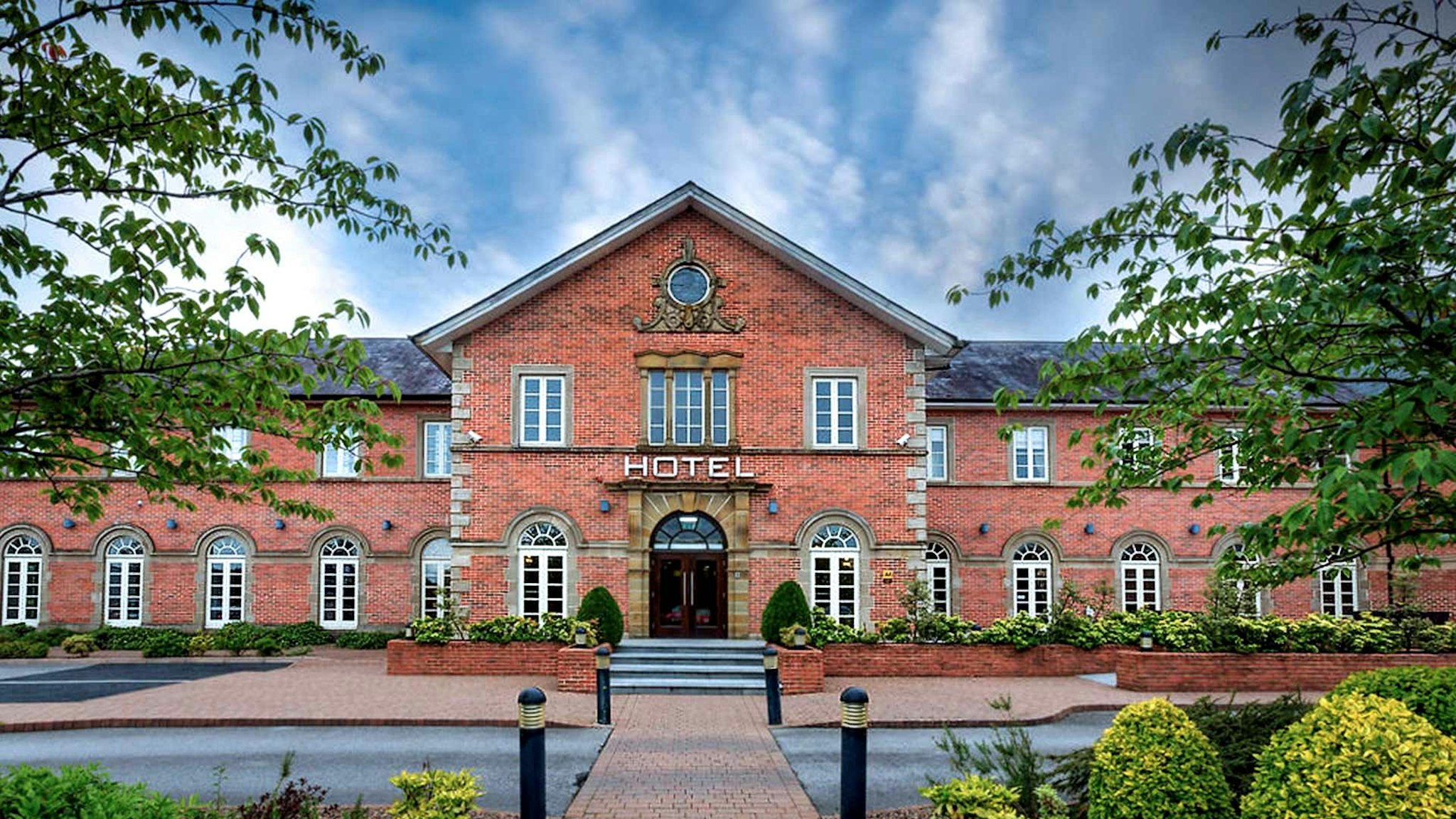 Cavan Crystal Hotel 4/57