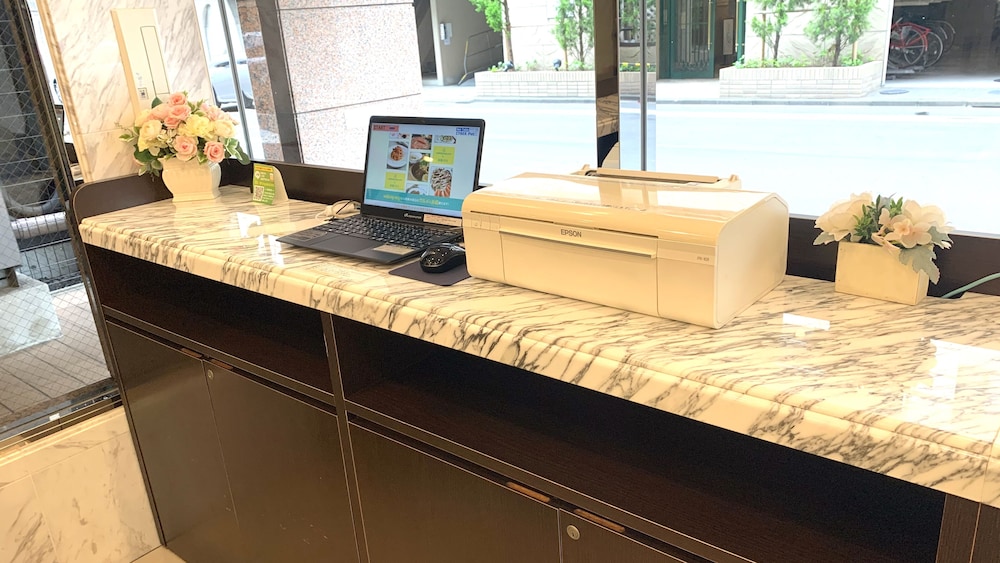 Toyoko Inn Tokyo Nihombashi Mitsukoshi Mae A4 12/63