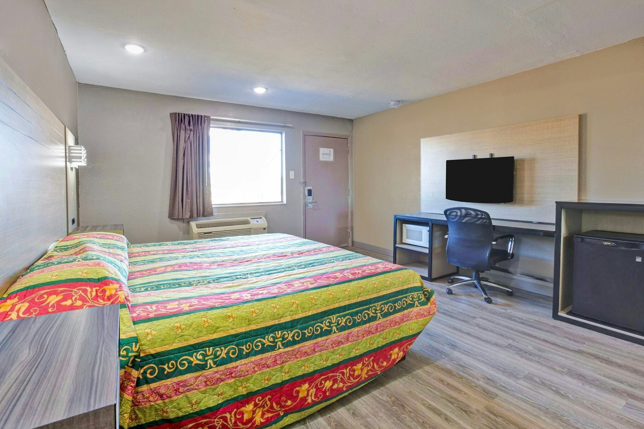 Deluxe King Bed Non smoking