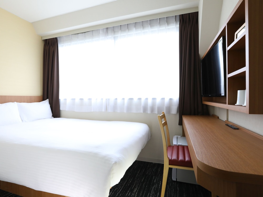 SEMI ROOM, SEMI DOUBLE BED, SMOKING