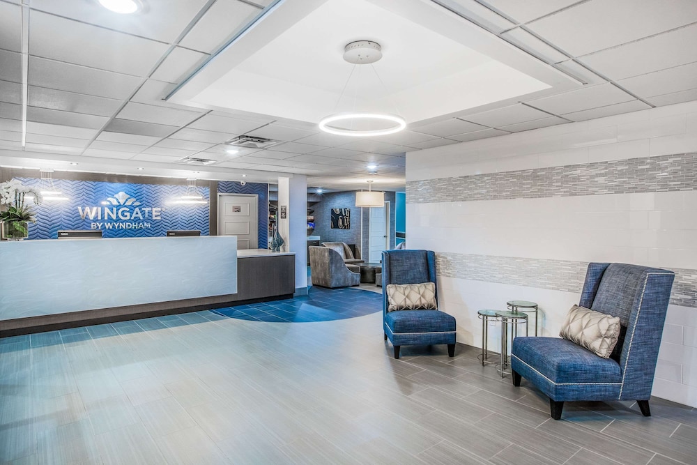 Wingate by Wyndham Louisville Fair and Expo 10/60