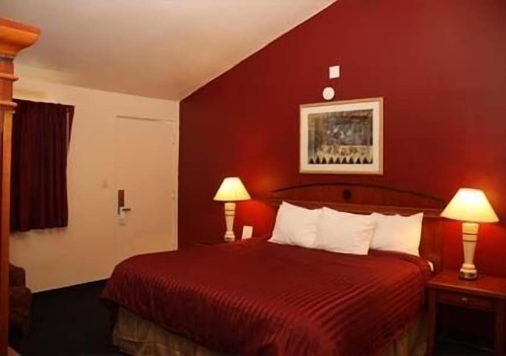 Budget Inn 34/66
