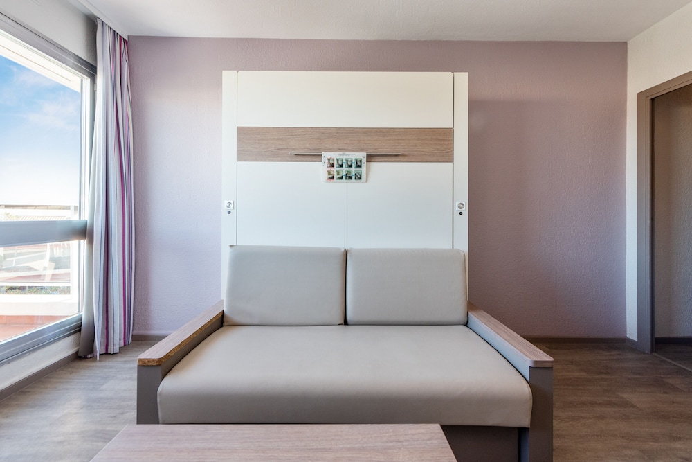RESIDENCE LA ROSTAGNE 12/50