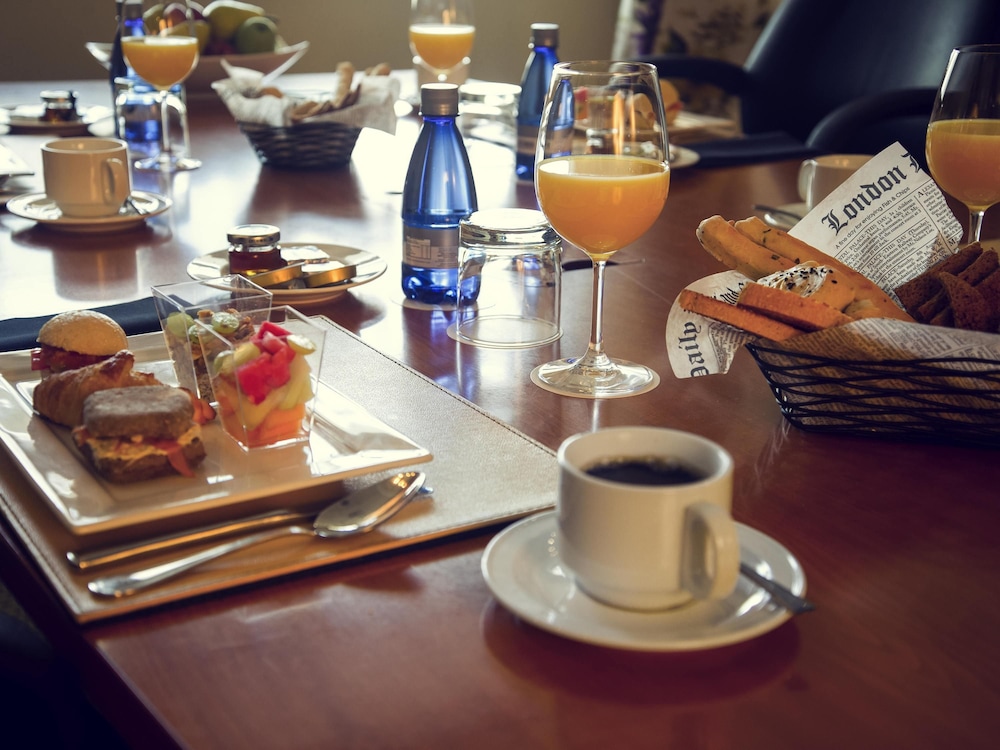 Mercure Santiago Centro 54/69