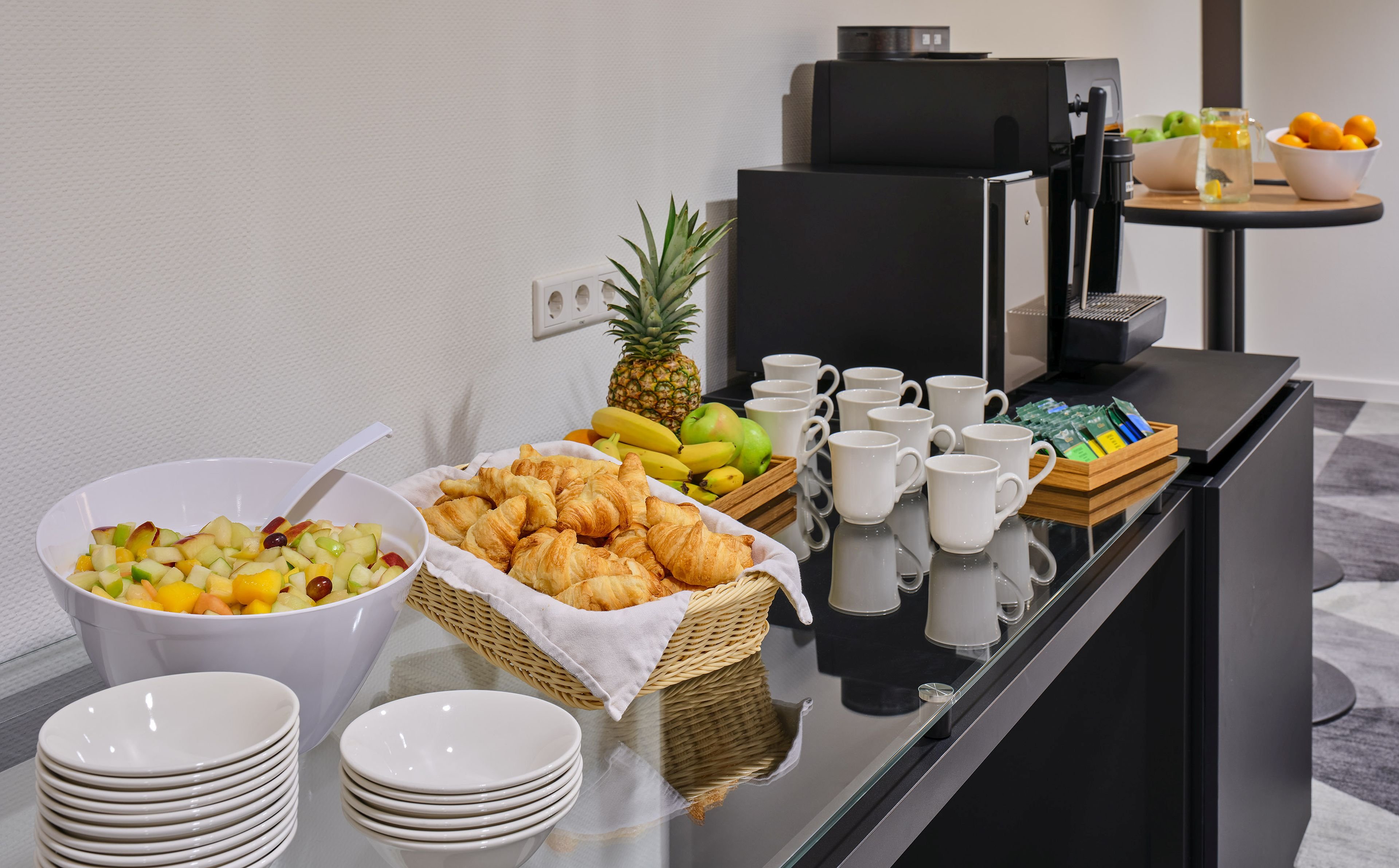 HOLIDAY INN EXPRESS FRANKFURT AIRPORT 24/58