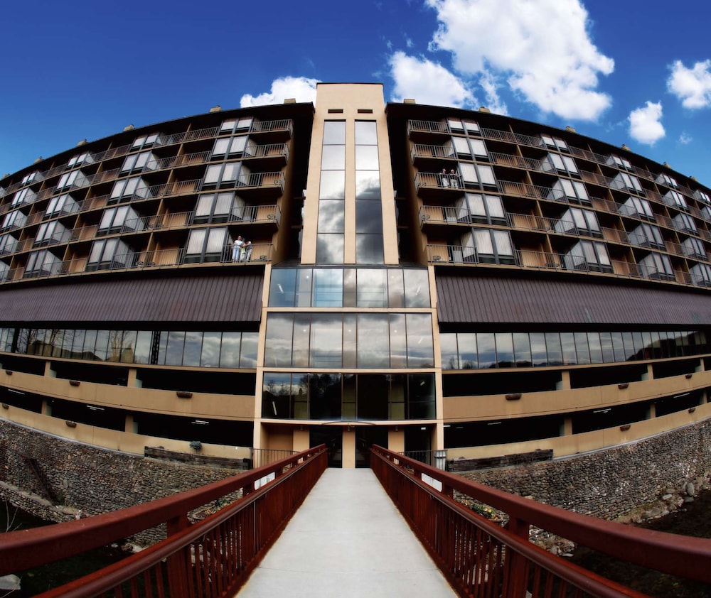 Edgewater Hotel 4/50