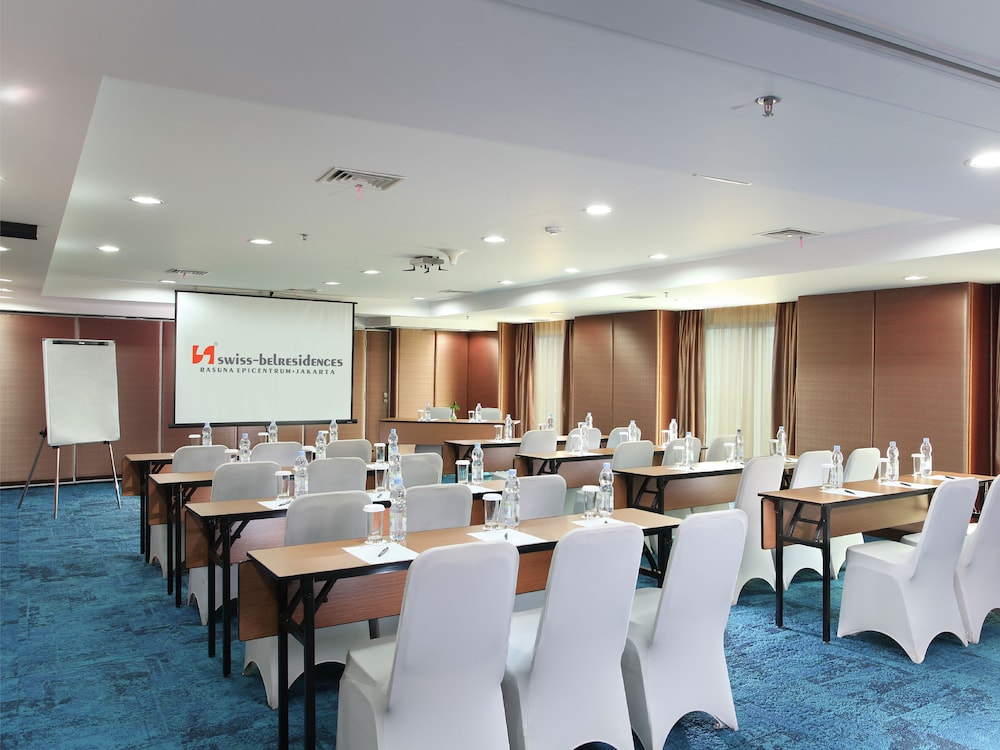 Swiss-Belresidences Rasuna Epicentrum 34/40