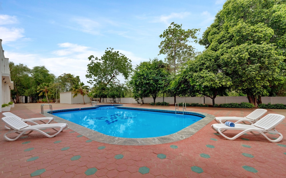 SRM HOTEL 36/41