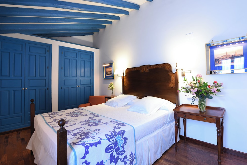 Basic Double Room (Annex), Las Casas De La Juderia Sevilla 8/10