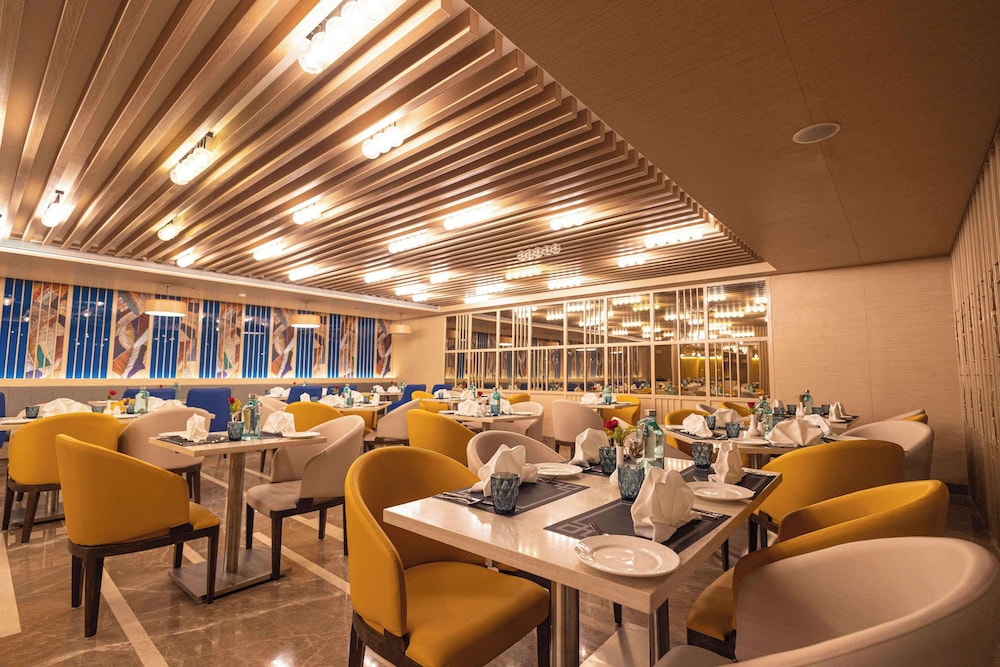 Golden Tulip Bhopal 40/50