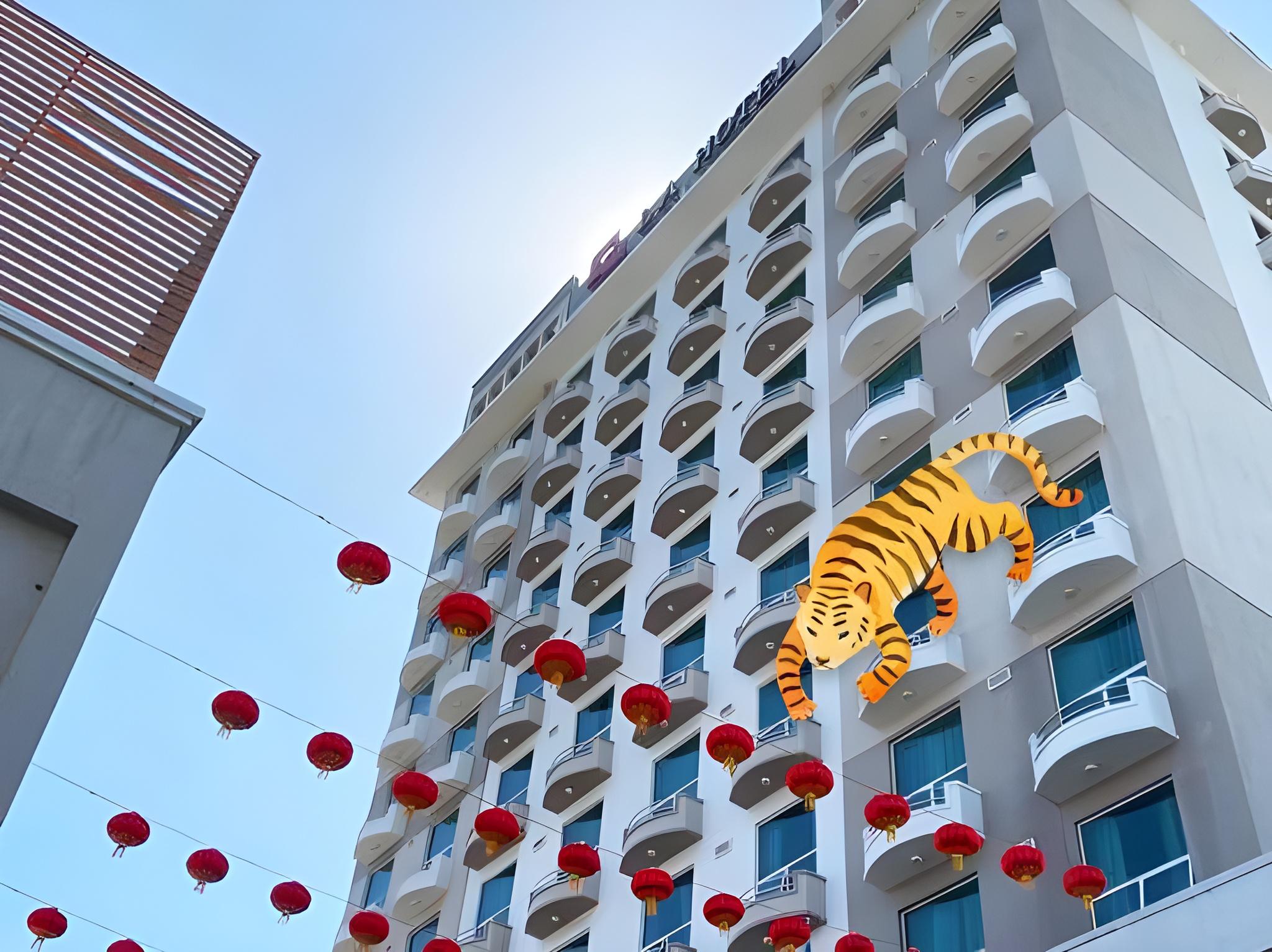 LA Hotel Tawau 7/24