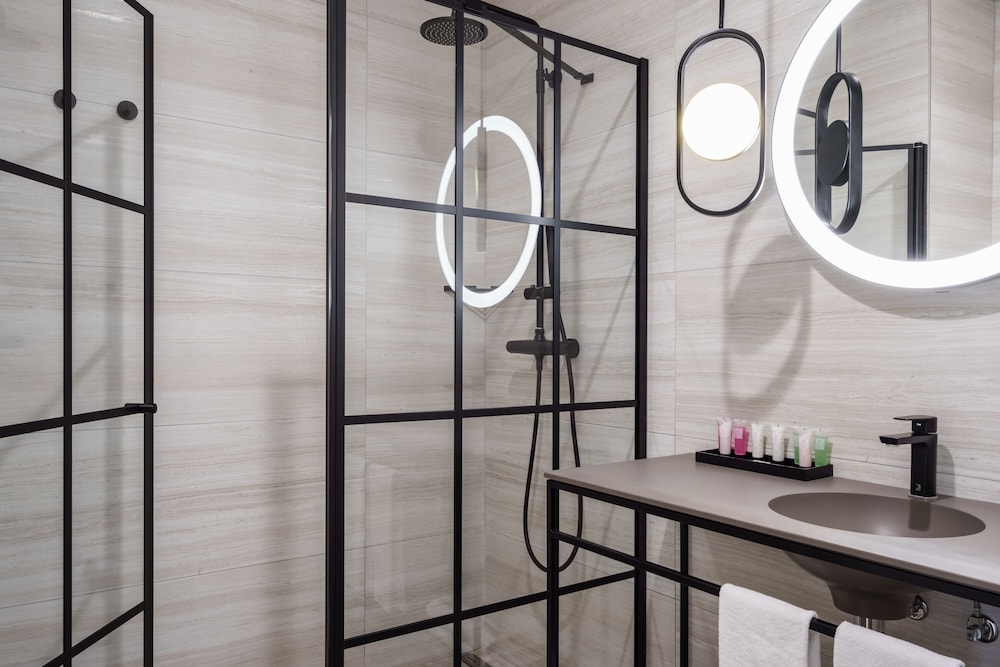 Smartrental Collection Gran Via Centric 48/50