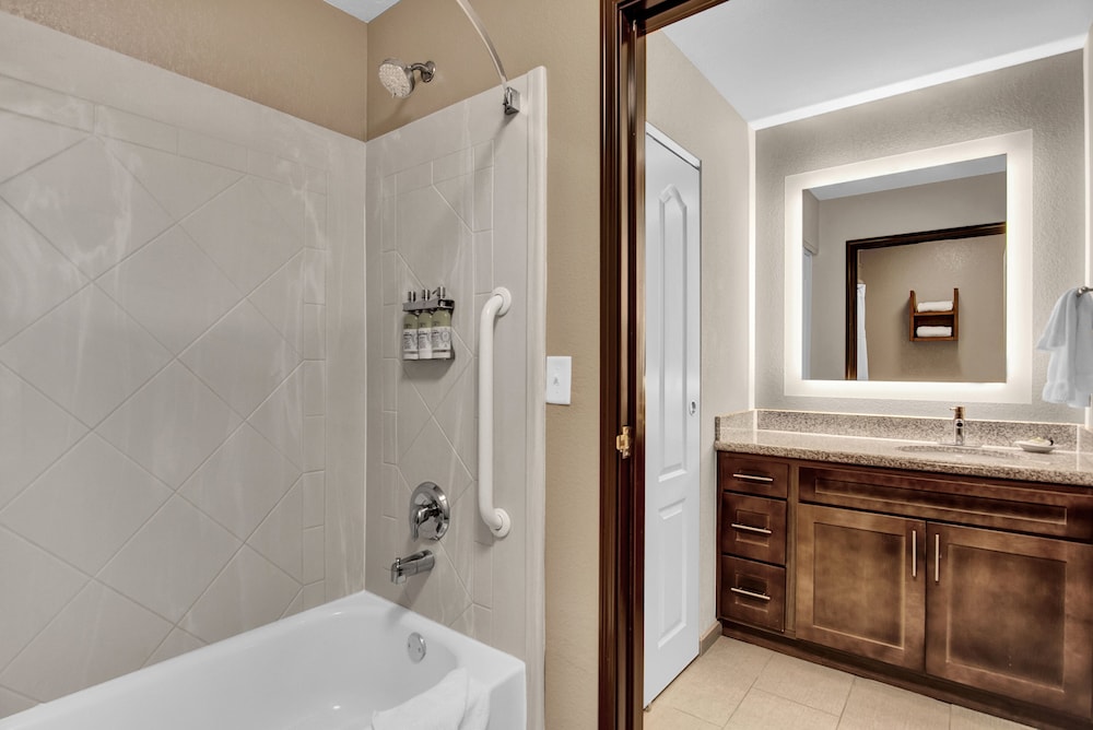 Staybridge Suites Salt Lake-West Valley City 69/70