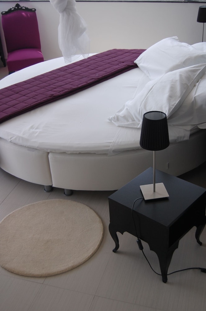Hotel Villa Michelangelo 54/60