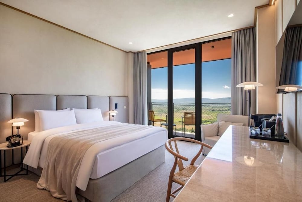 Room, Double Bed, Valley View, Balcony