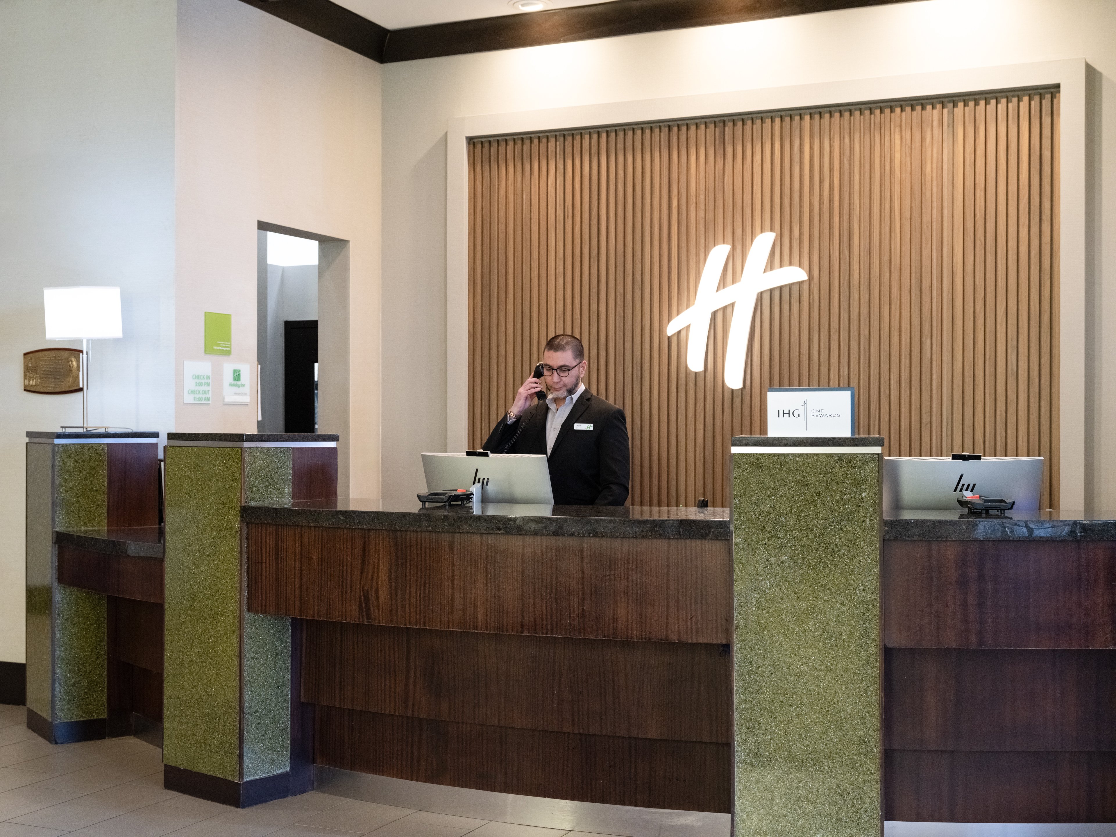 Holiday Inn & Suites Chicago Northwest - Elgin 10/62