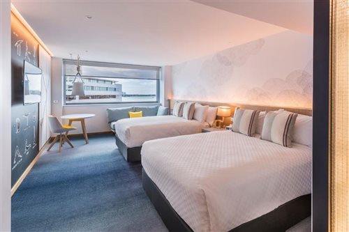 Social, Twin Beds, Xl