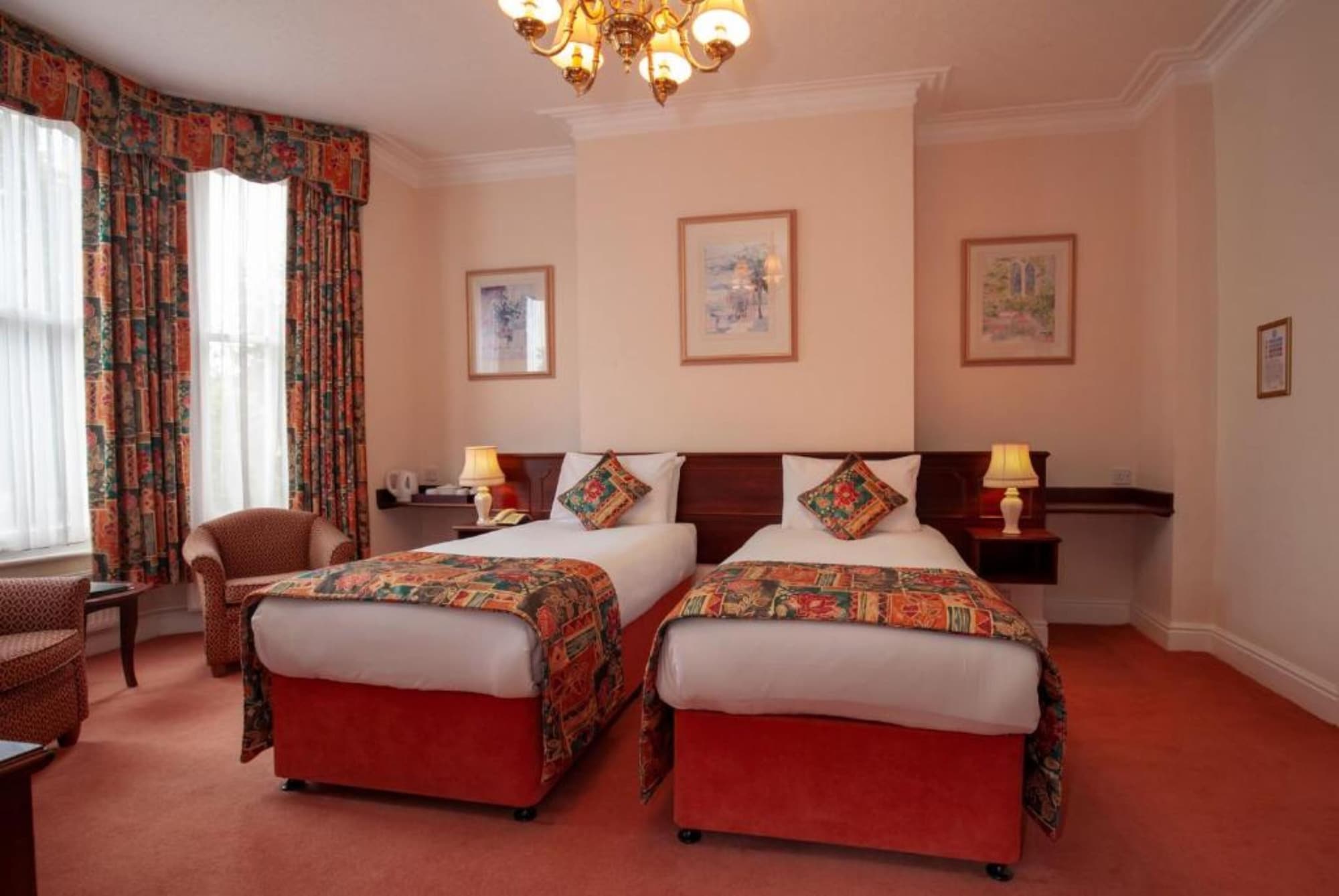 STANDARD, TWIN BEDS