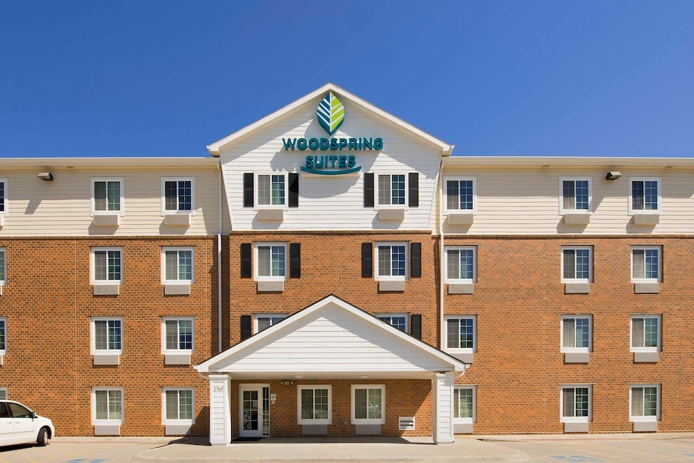 WoodSpring Suites Omaha Bellevue 1/17
