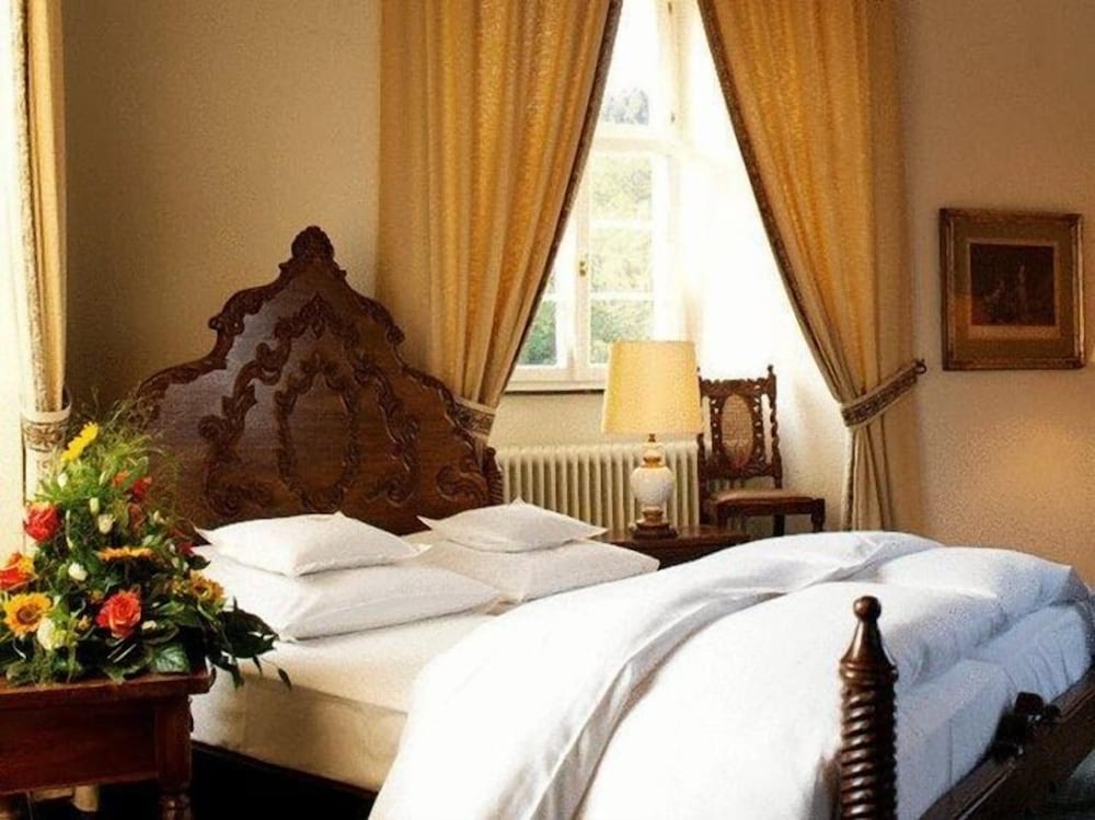 Hotel und Restaurant Burg Schnellenberg 20/54