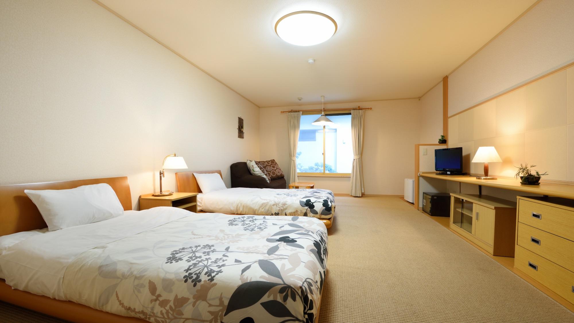 Western, Economy, Twin Beds, No Bathroom, Smoking