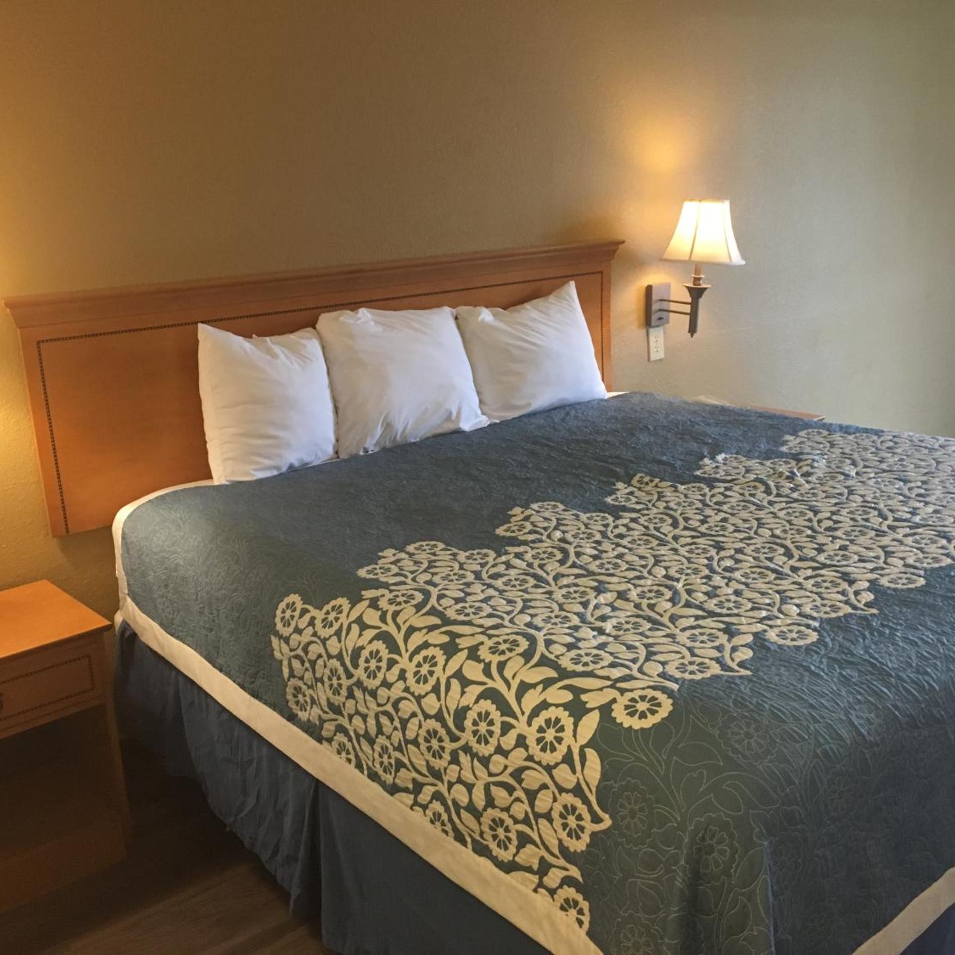 Days Inn by Wyndham Hattiesburg MS 30/49