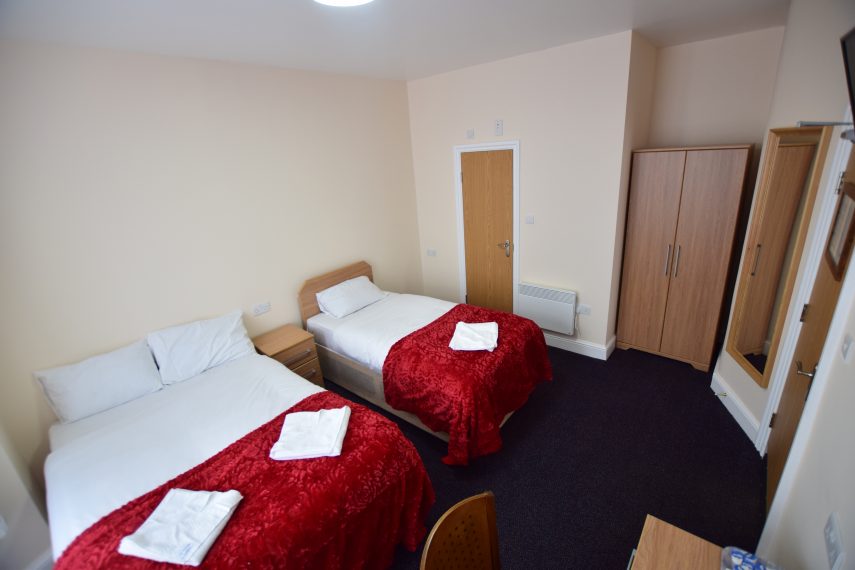 Room, Triple