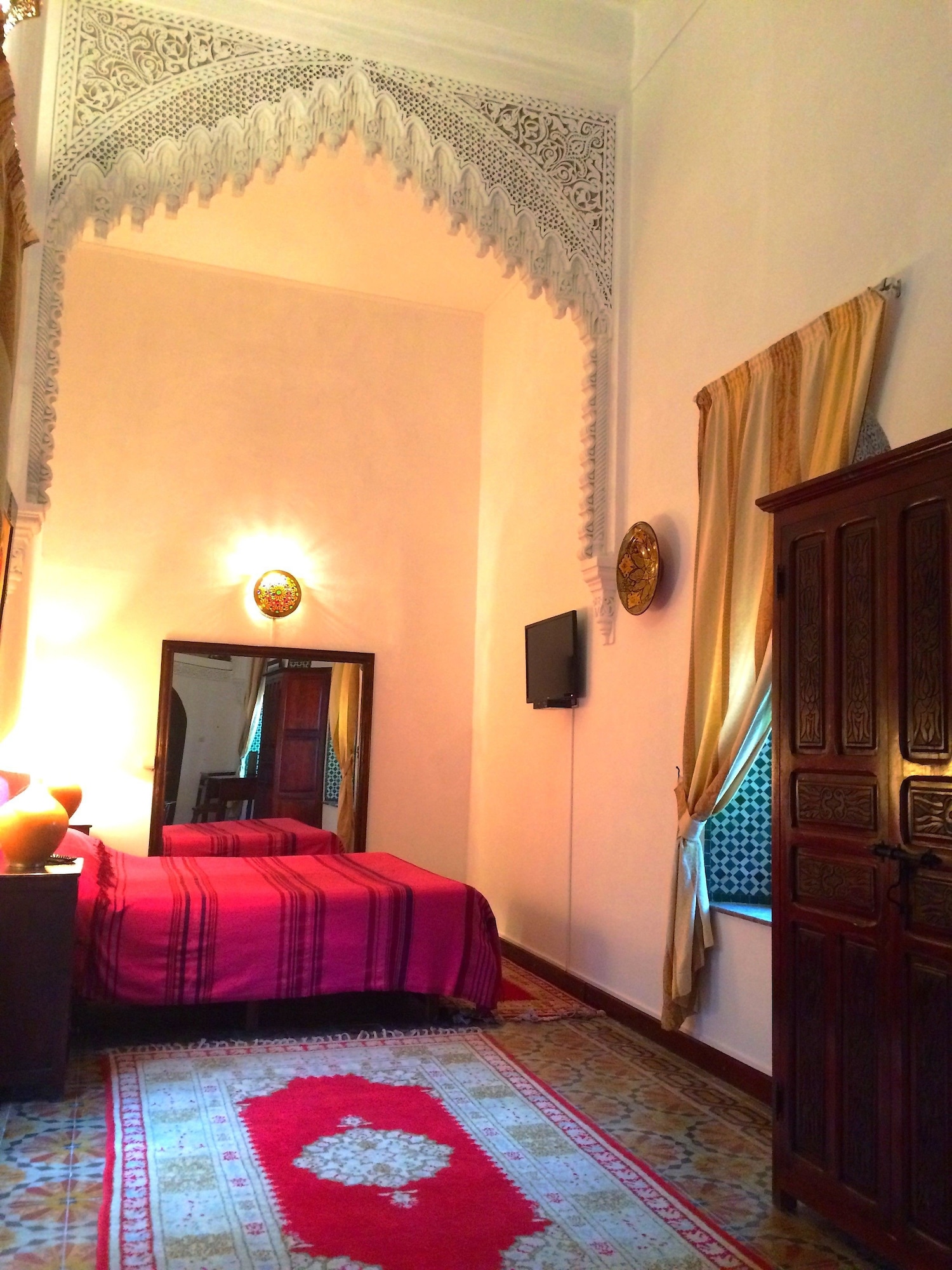Luxury, Suite, Queen Bed