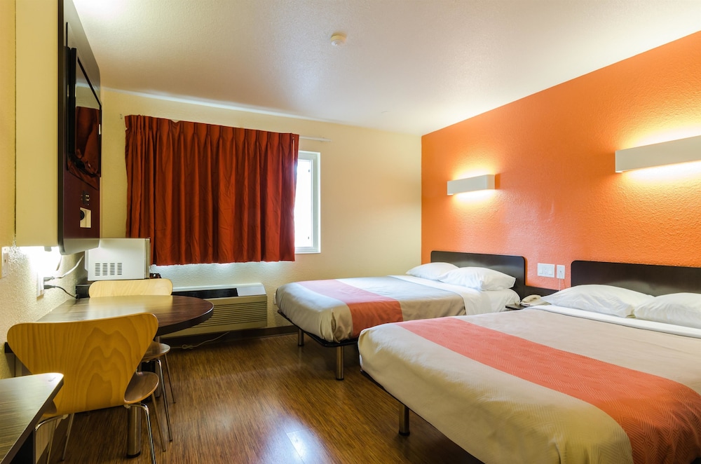 Motel6 Seattle, WA - Sea-Tac Airport South 24/49