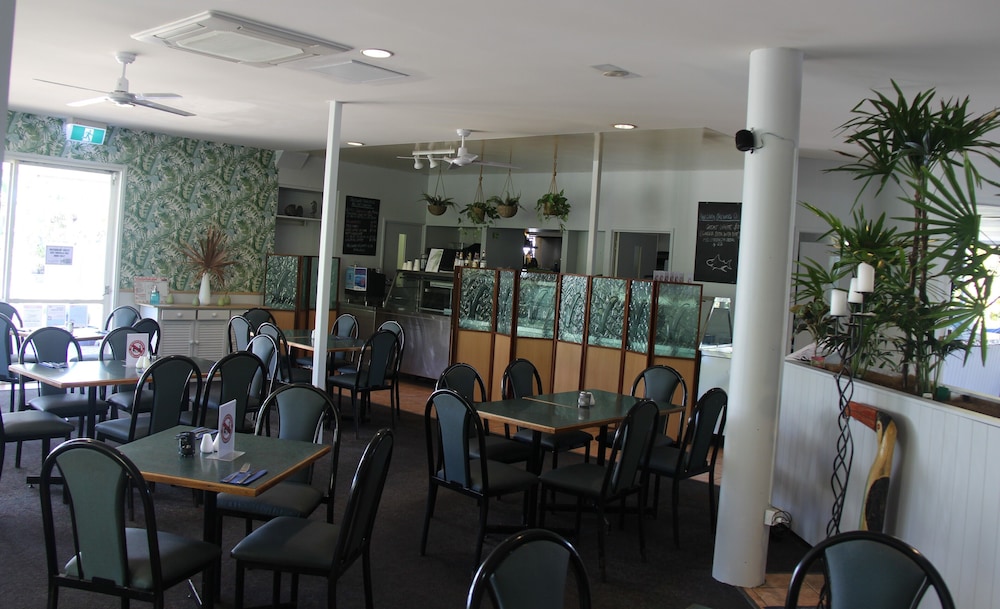 Kellys Beach Resort 33/49