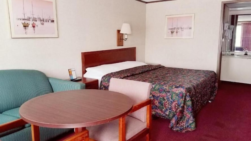 Bayshore Inn 21/40