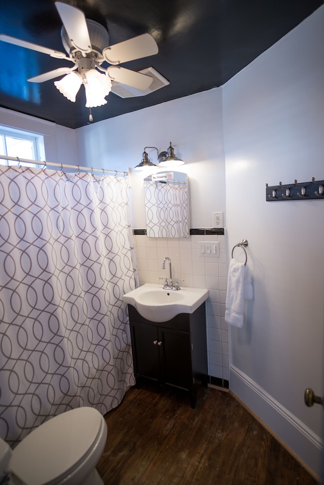 Swamp Rabbit Inn Travelers Rest 48/50