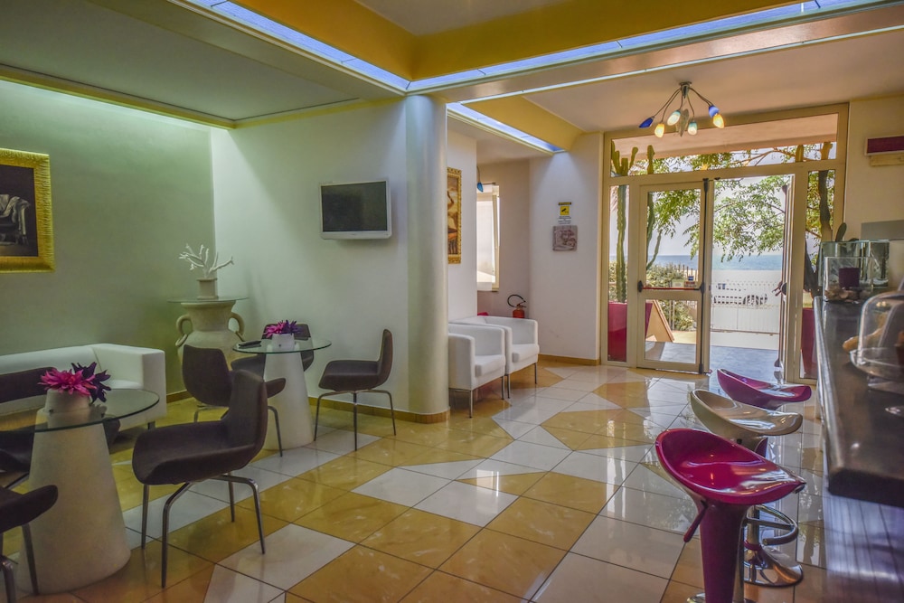 Hotel La Villa 23/50