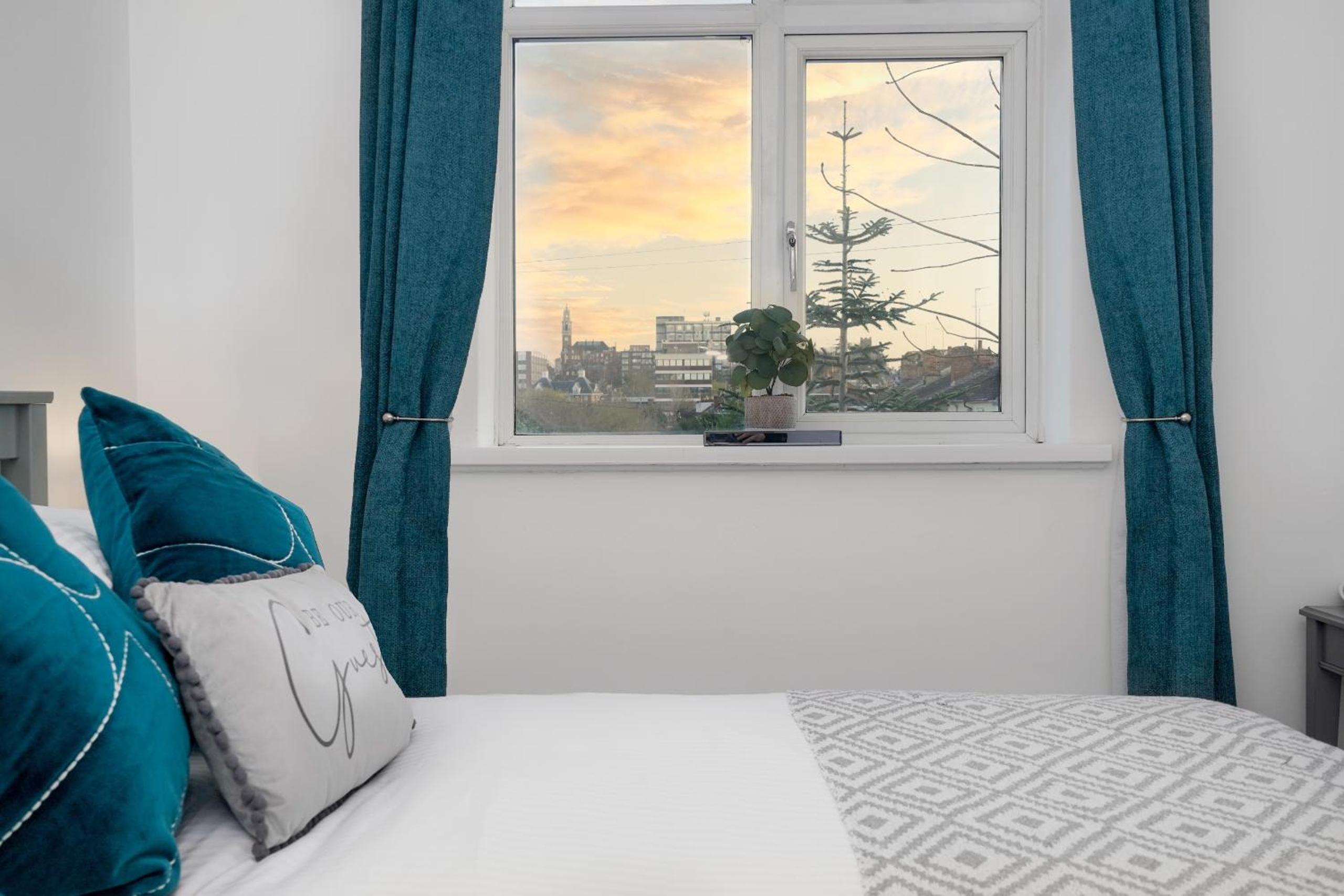 Premier Inn Colchester (Cowdray Avenue) 30/70