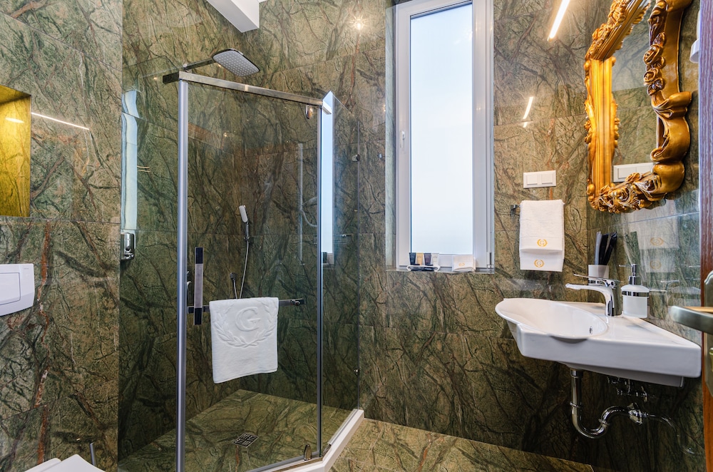 GREGORY Boutique Hotel Chisinau 54/62