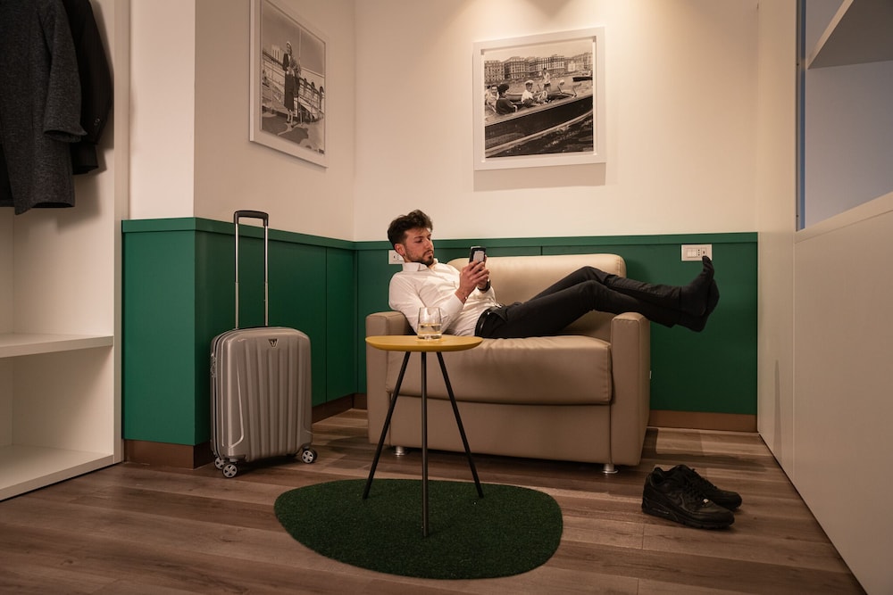 Smart Hotel - Naples Harbour 45/71