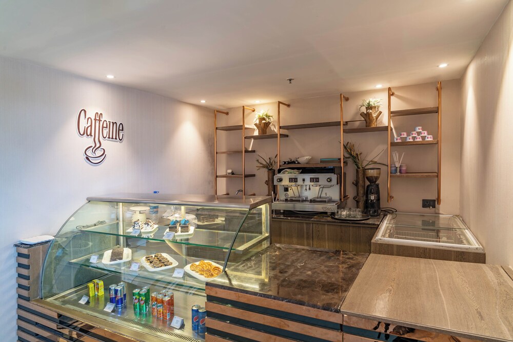 Regenta Place Amritsar 6/92