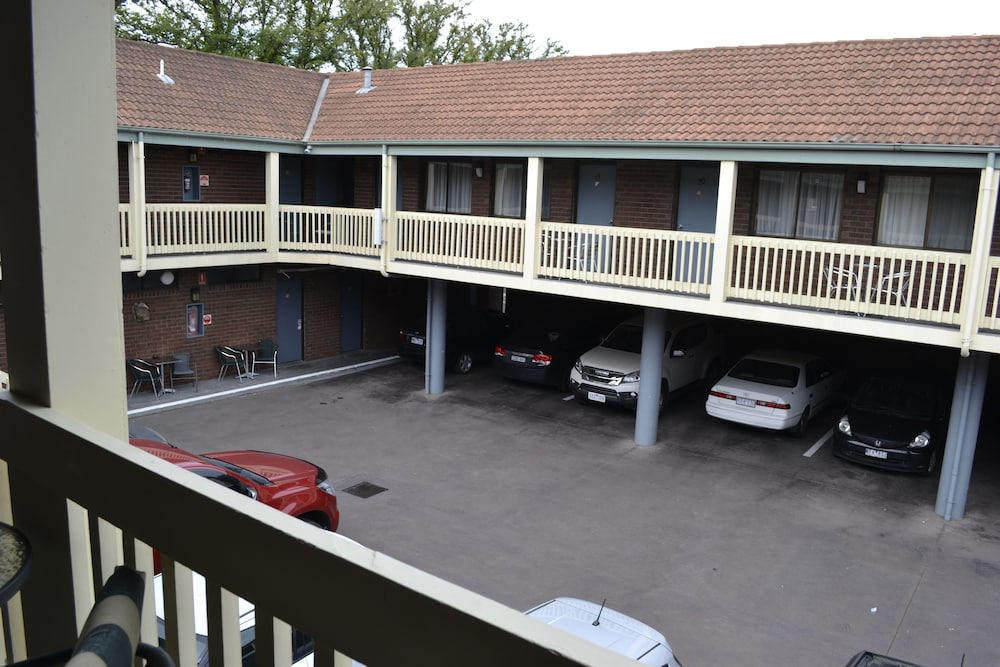 Eastern Sands Motel 37/42