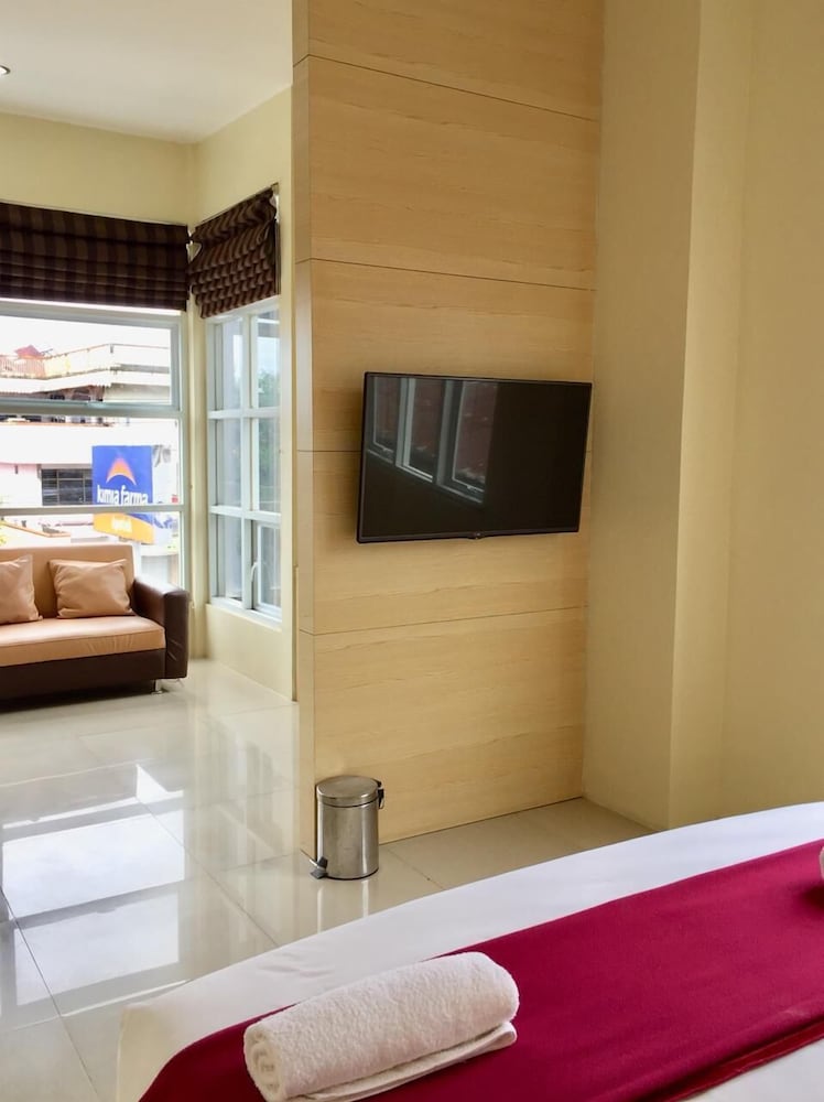 Miracle Hotel Manado 13/23