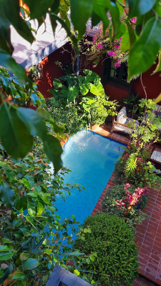 Bourbon Exclusive Jardin Escondido By Coppola 46/50