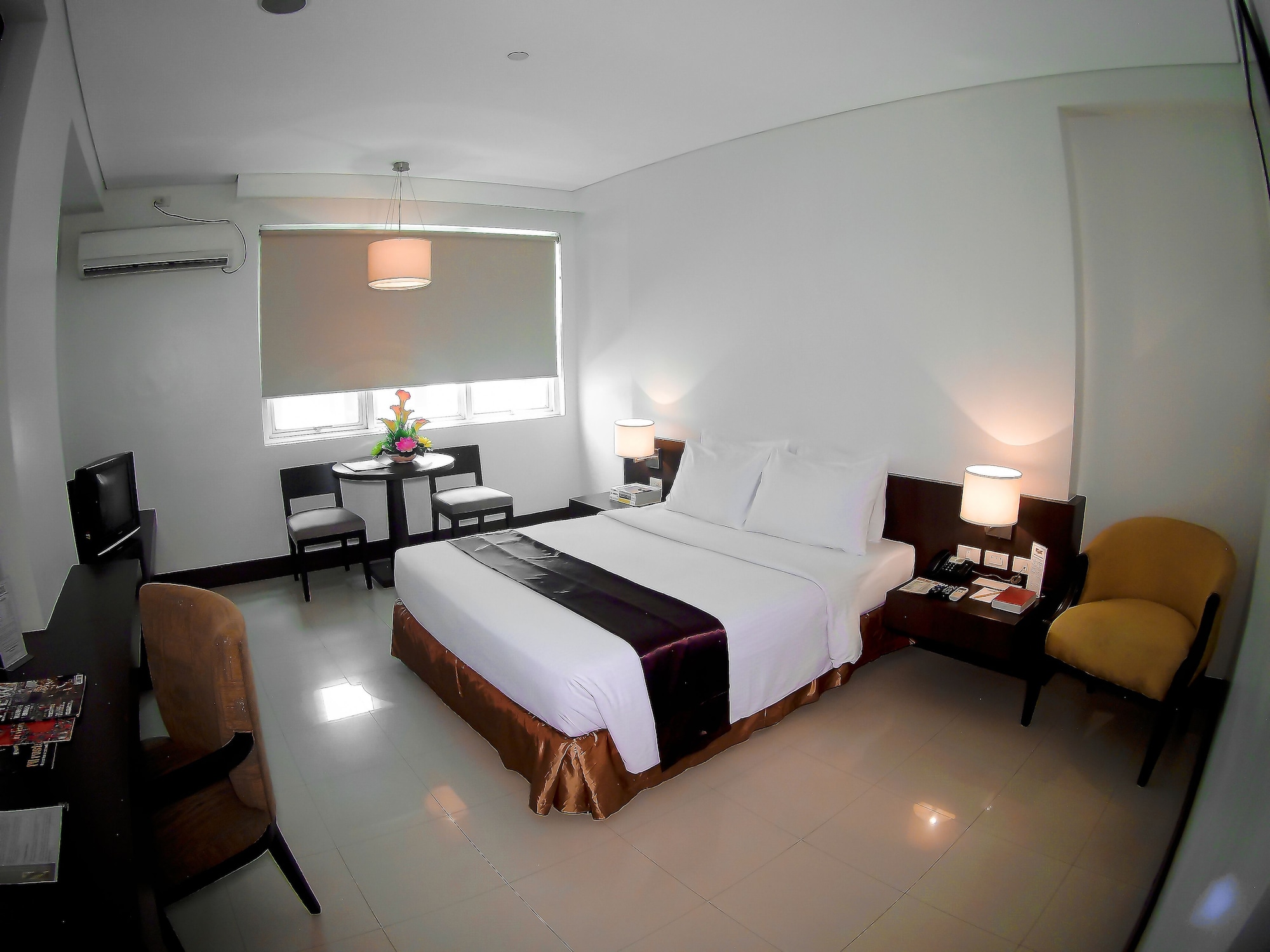SUPERIOR, TWIN BEDS