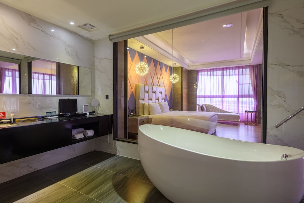 Sun Hao International Hotel 49/51